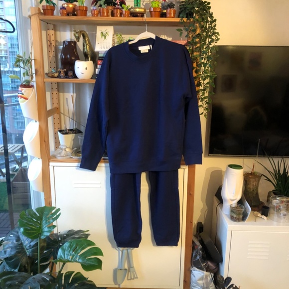 H & M 2-PIECE SWEATSHIRT AND JOGGERS SET - Picture 2 of 13